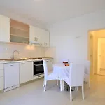 Apartament Dinka Milicic *