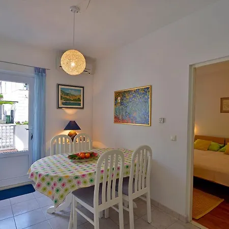 Dinka Milicic Apartment Hvar Town