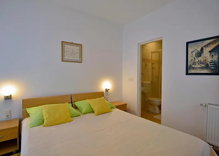 Apartment Dinka Milicic *