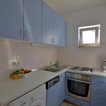 Apartment Dinka Milicic *